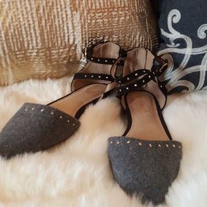 Old Navy strappy flats